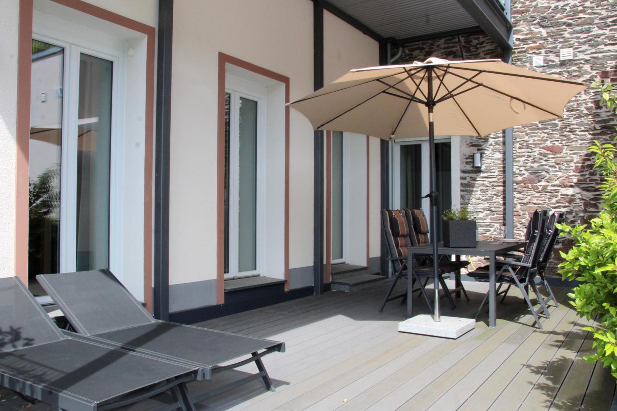 Moselromance - Luxusapartment - Grosse Terrasse - Ruhige Lage Traben-Trarbach Exteriör bild